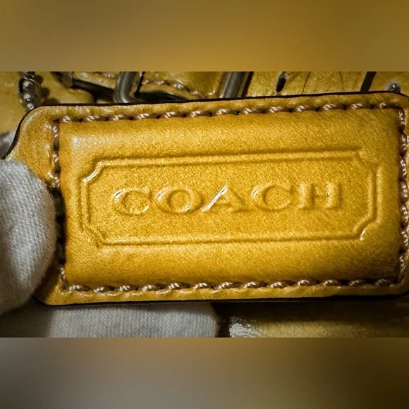 Vintage Y2K Coach Mustard Leather Shoulder Bag crossbody strap ❌60% OFF SALE❌ - Picture 6 of 16